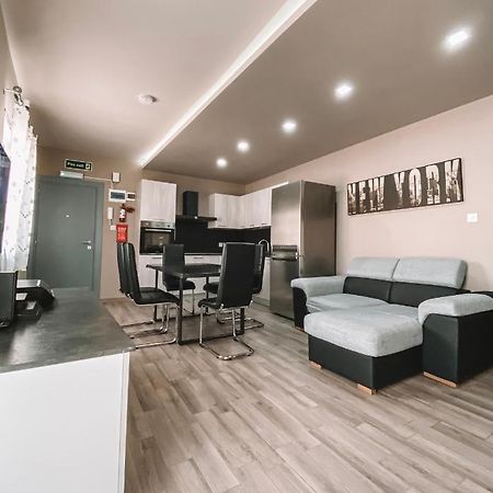 Lovely Modern Apartment In St.Julian Сент Джулианс Экстерьер фото